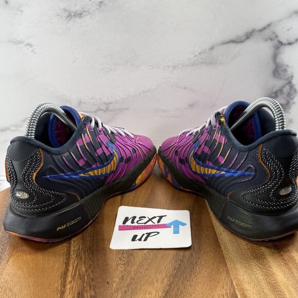 Size Youth 4 Big Kids-Nike LeBron 21 SE GS ‘Welcome to Camp’ Basketball Shoes - Picture 5 of 9